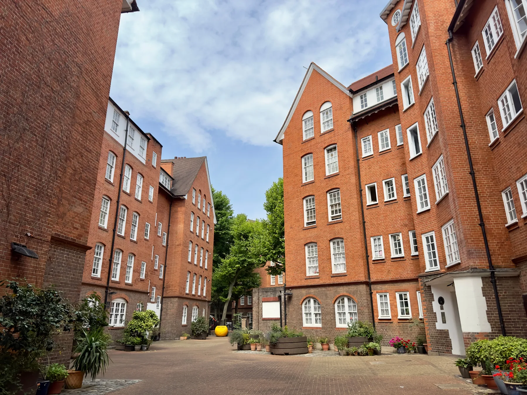 Varying leases under s35 Landlord & Tenant Act 1987